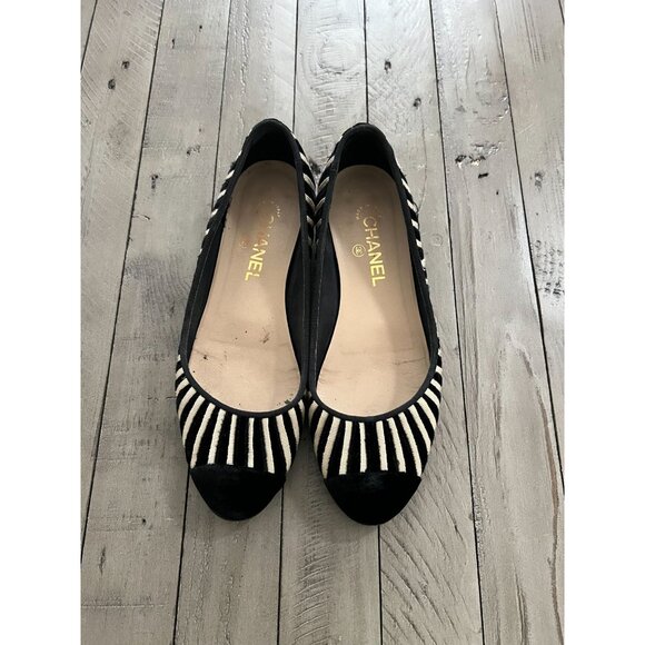 CHANEL Black Ivory Velvet Zebra Striped CC Ballet Flats Size 39 9 - Picture 4 of 13